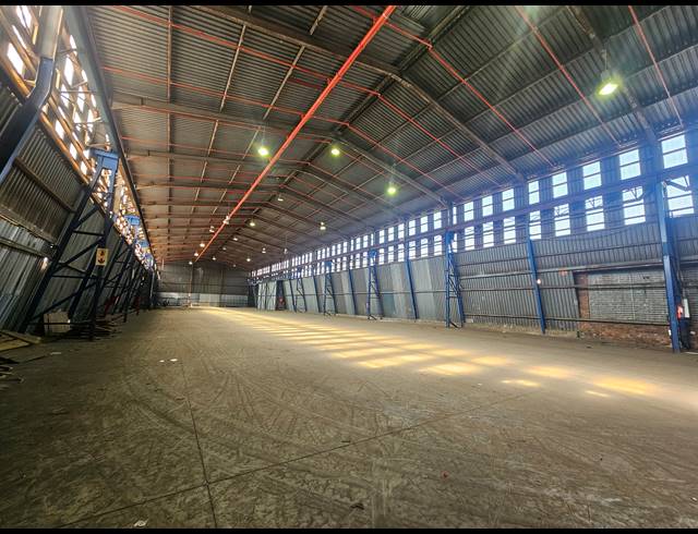 2,602M² WAREHOUSE TO LET IN TUNNEY